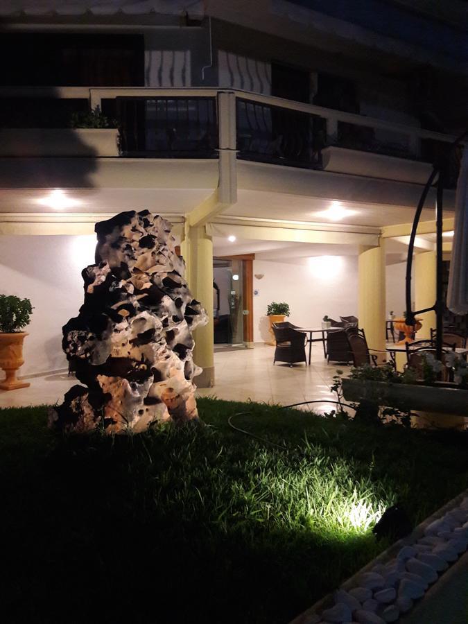 Studios Souropanis Kamena Vourla Exterior foto